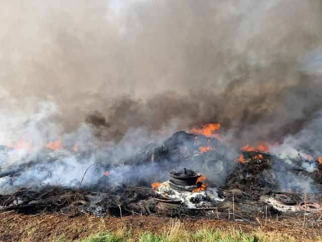 Incendio a Montagnano, avviso alla popolazione