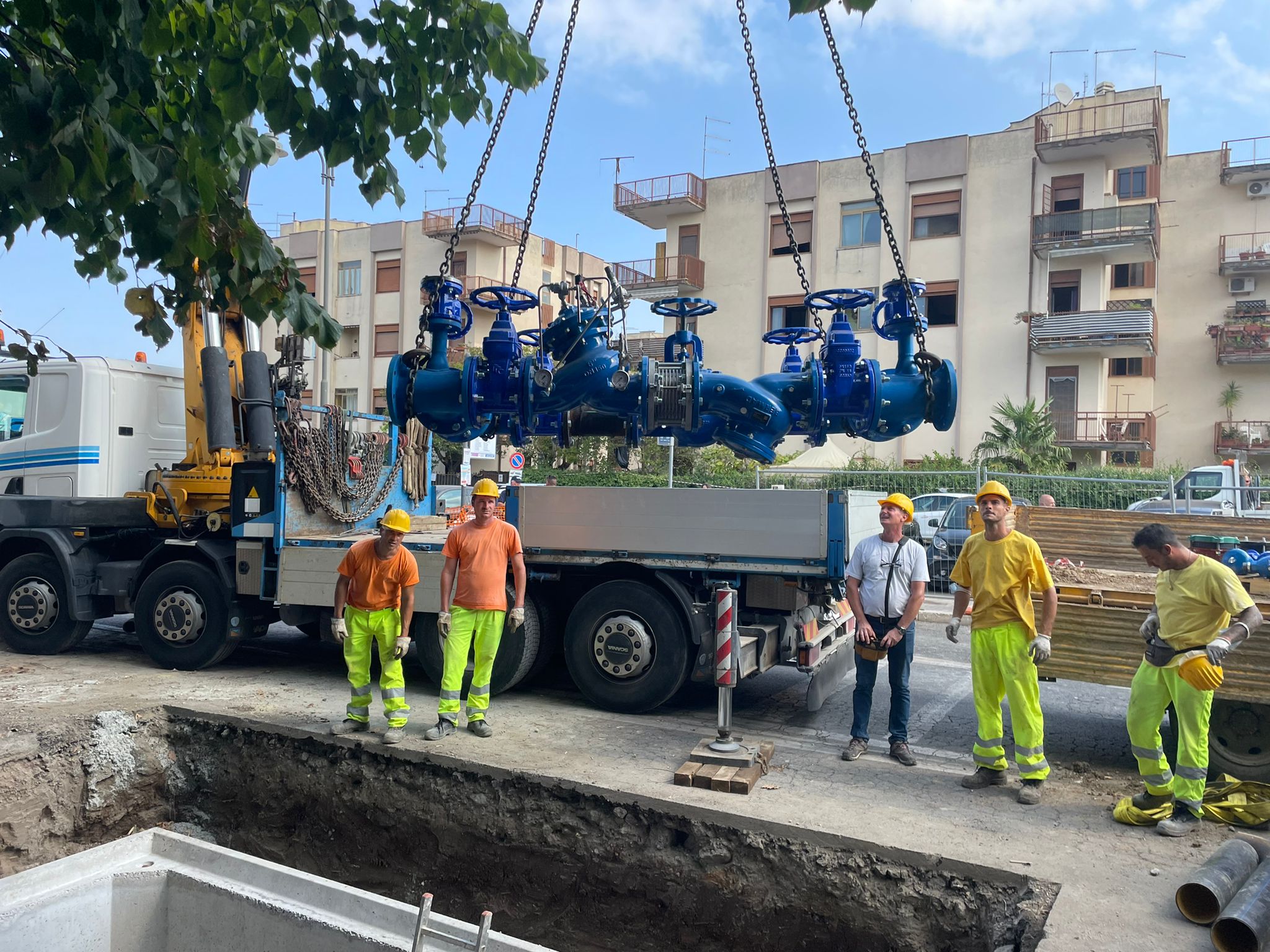 Via Mura dei Francesi, grande intervento Acea Ato2: installata seconda camera di manovra